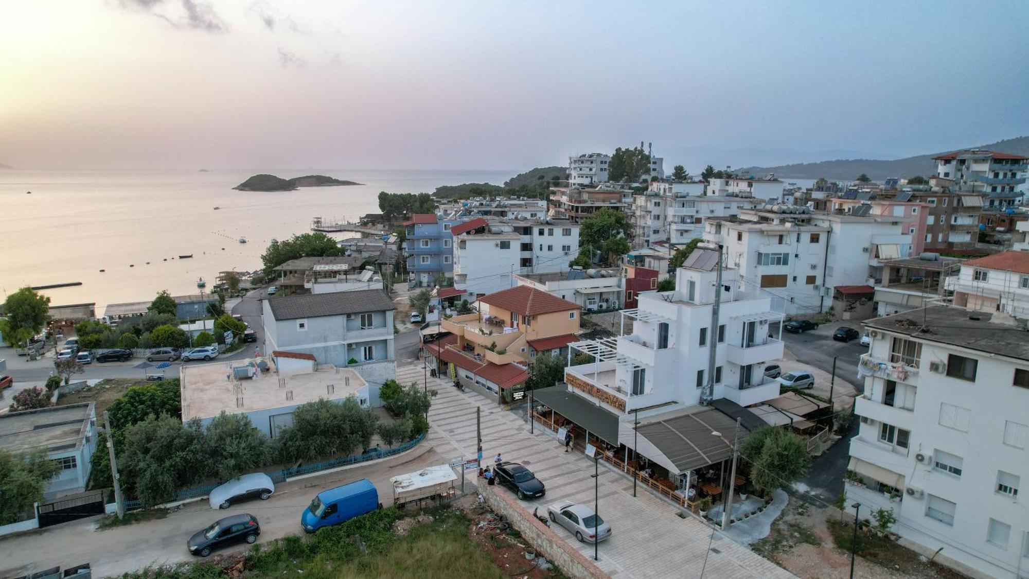 Veliaj Hotel Ksamil
