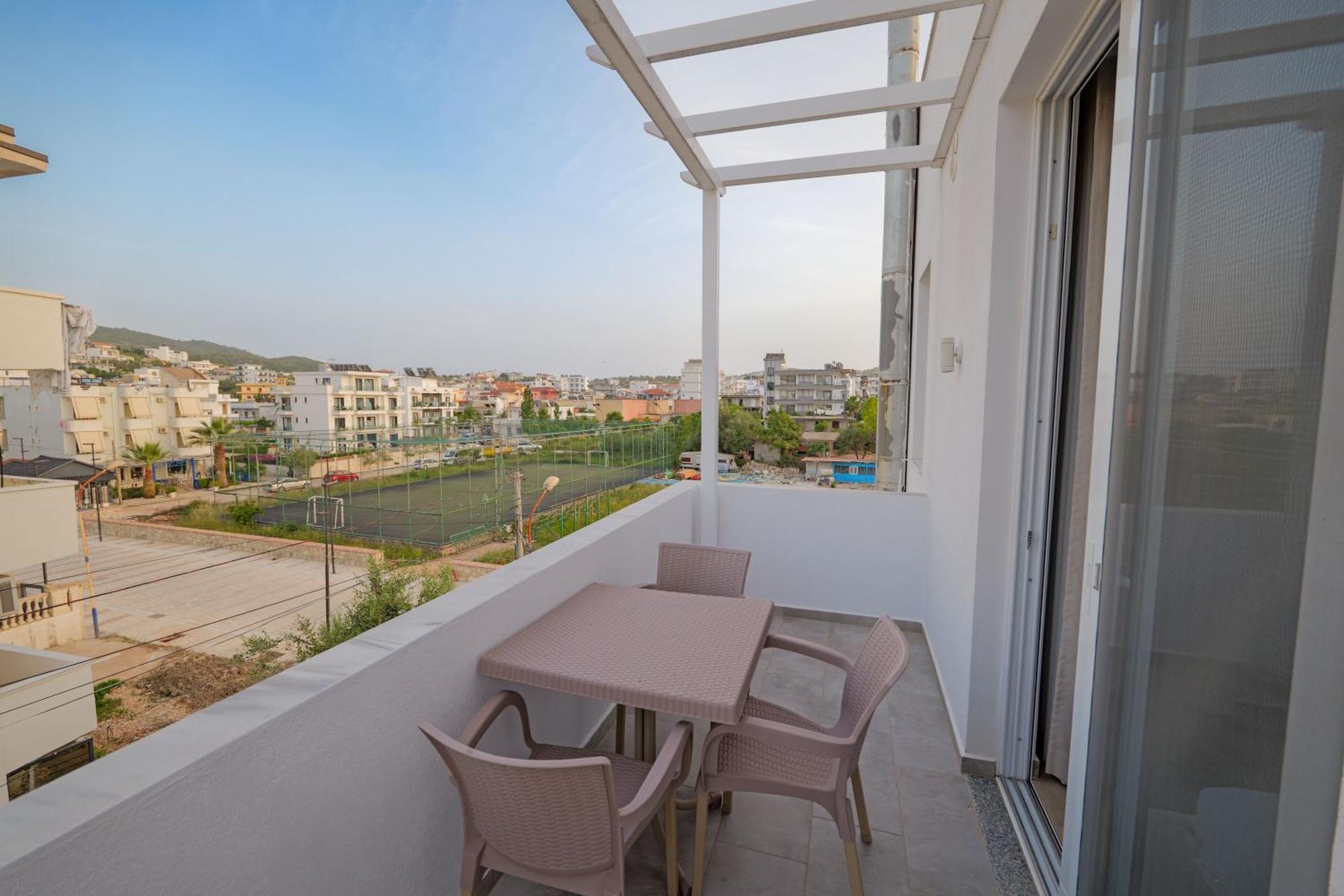 Veliaj Hotel Ksamil
