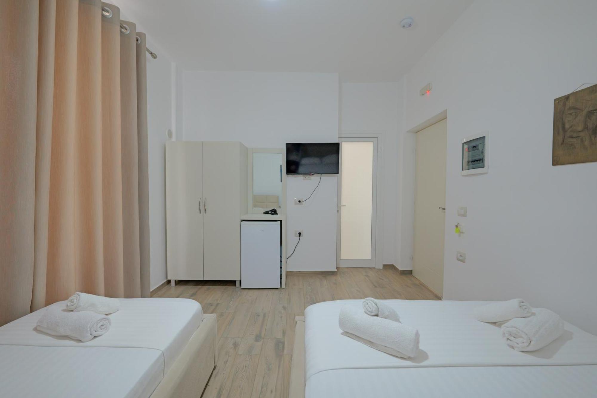 Veliaj 3* Ksamil