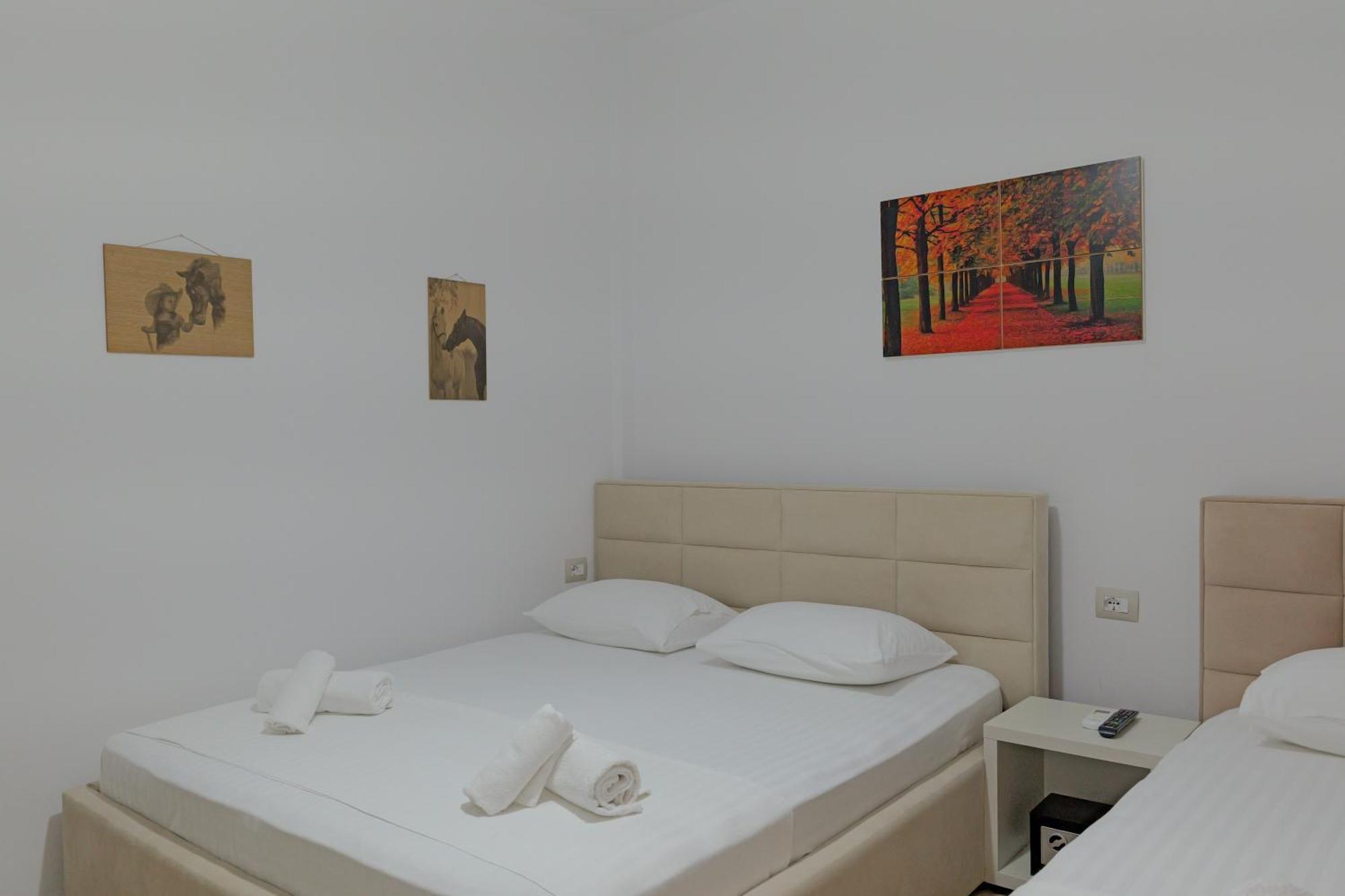 Veliaj Hotel 3*